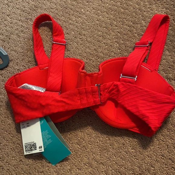 Brand new H&M bikini set!! Still has tags - Picture 7 of 11